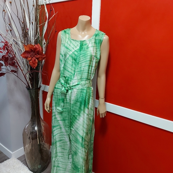 Africa Silk Adire Caftan - Picture 6 of 16